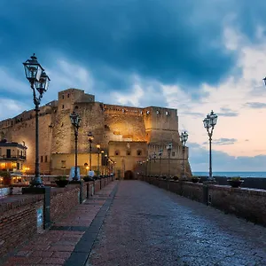 https://bb-napoli-mon-amour.hotels-amalfi.com